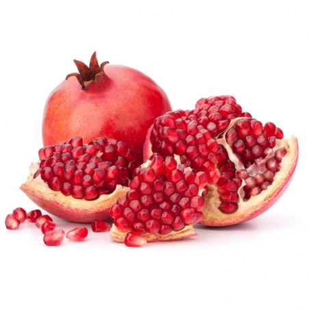 immagine di due Melograni Wonderful del mediterraneo e particolare degli arilli interni