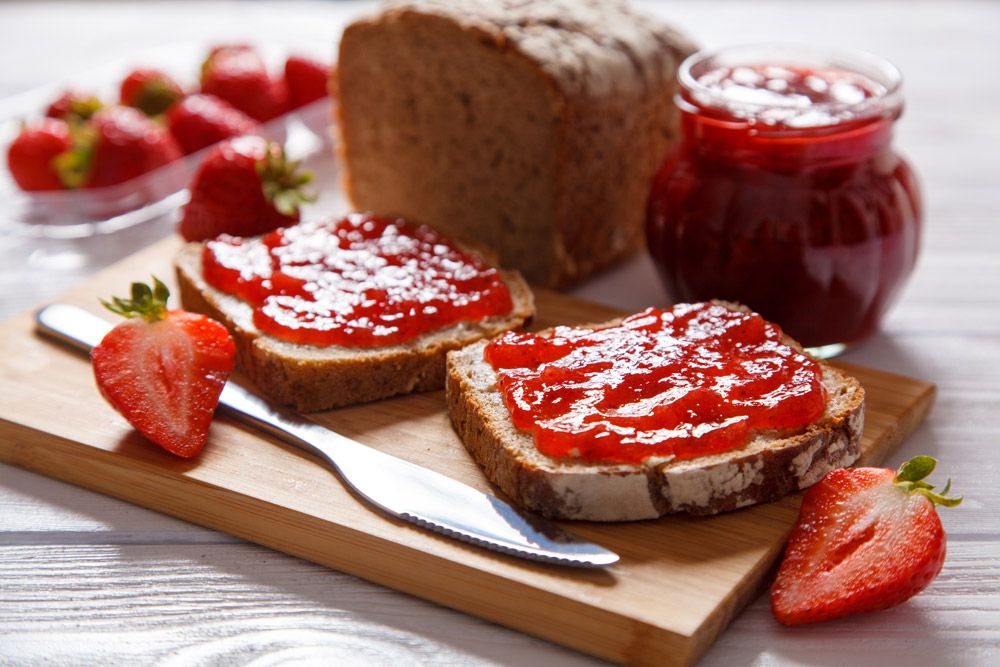 Immagine divieto di zucchero nelle marmellate